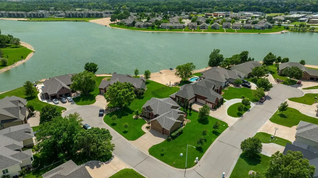 6727 W Northwind Court Wichita KS 67205
