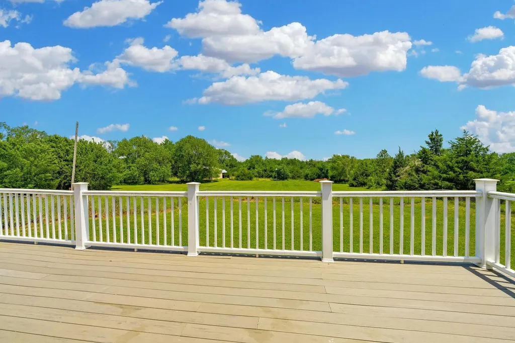 1254 N Osage Road Mulvane KS 67110
