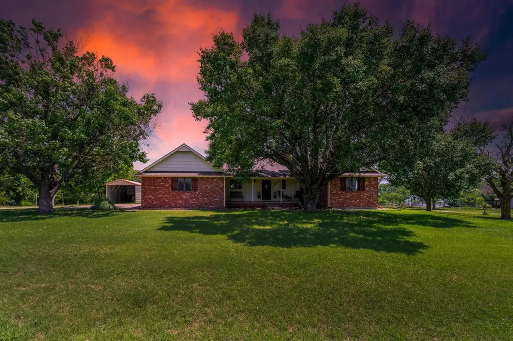 1254 N Osage Road Mulvane KS 67110