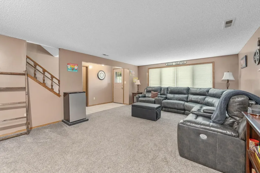 1254 N Osage Road Mulvane KS 67110