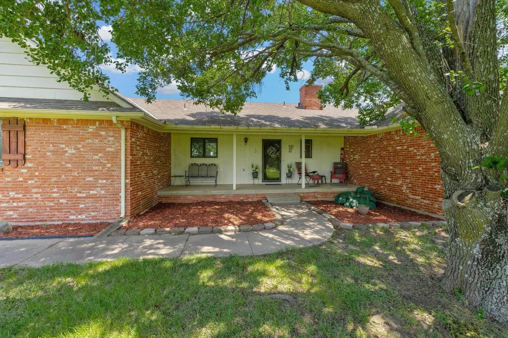 1254 N Osage Road Mulvane KS 67110