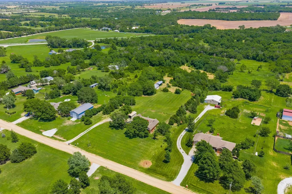 1254 N Osage Road Mulvane KS 67110