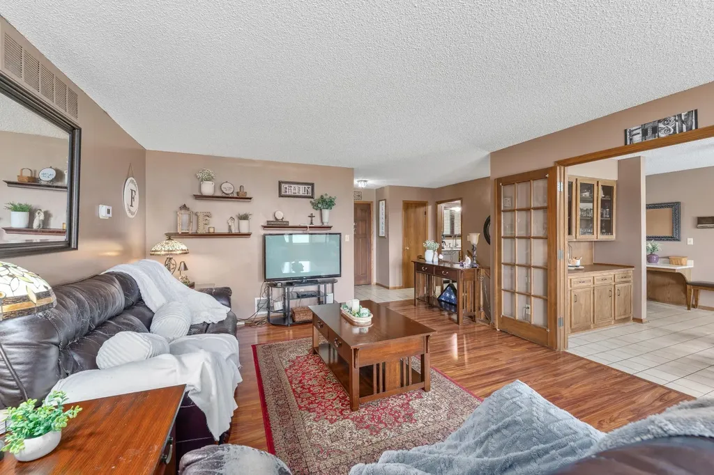 1254 N Osage Road Mulvane KS 67110