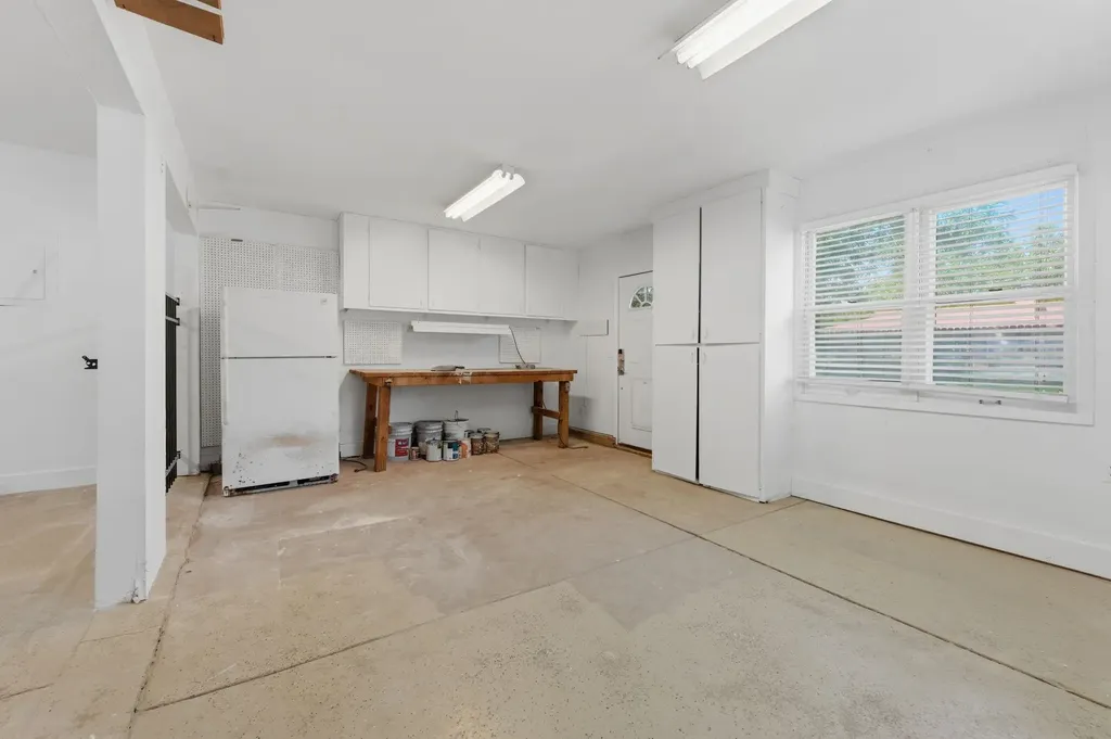 633 N Mission Road Wichita KS 67206