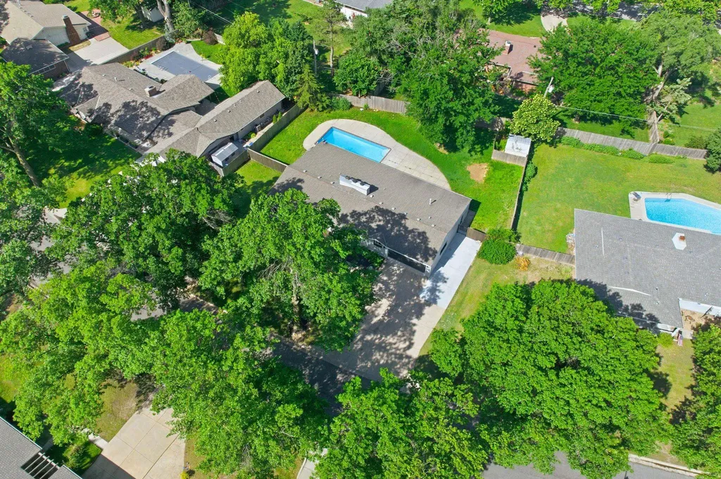 633 N Mission Road Wichita KS 67206