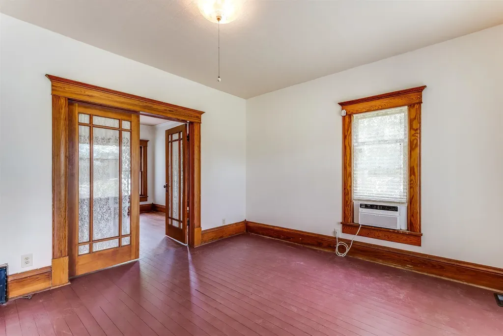 13113 S Victory Road Haven KS 67543