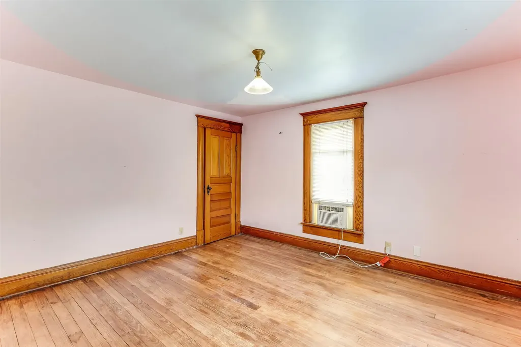 13113 S Victory Road Haven KS 67543
