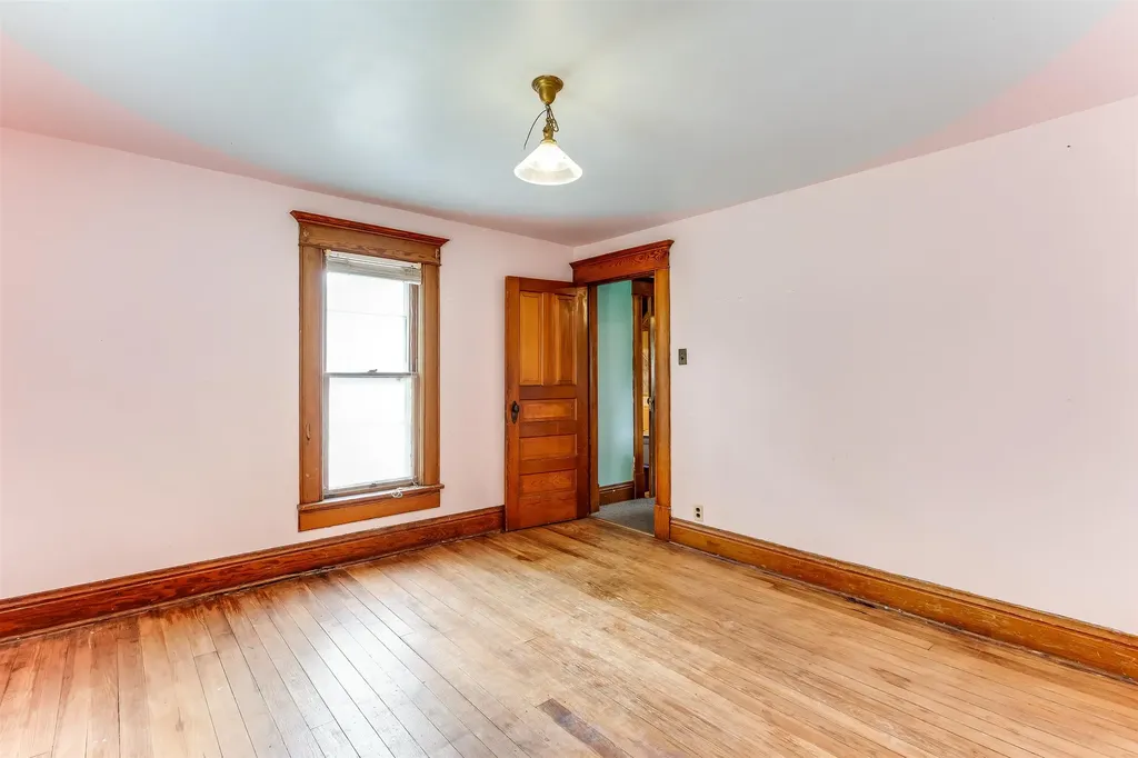 13113 S Victory Road Haven KS 67543