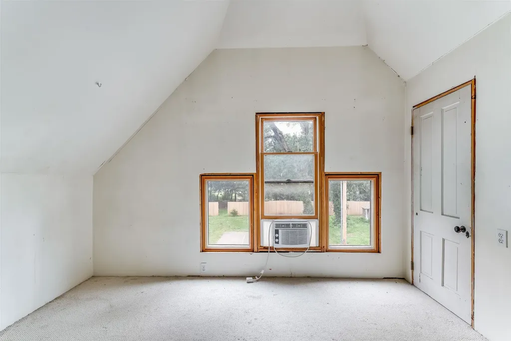 13113 S Victory Road Haven KS 67543