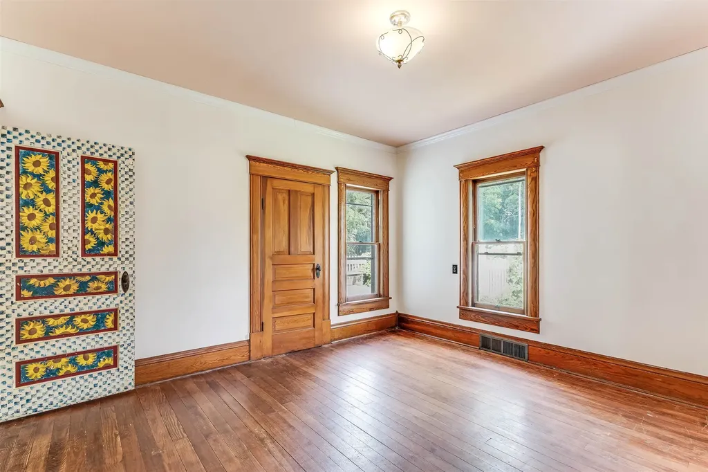 13113 S Victory Road Haven KS 67543