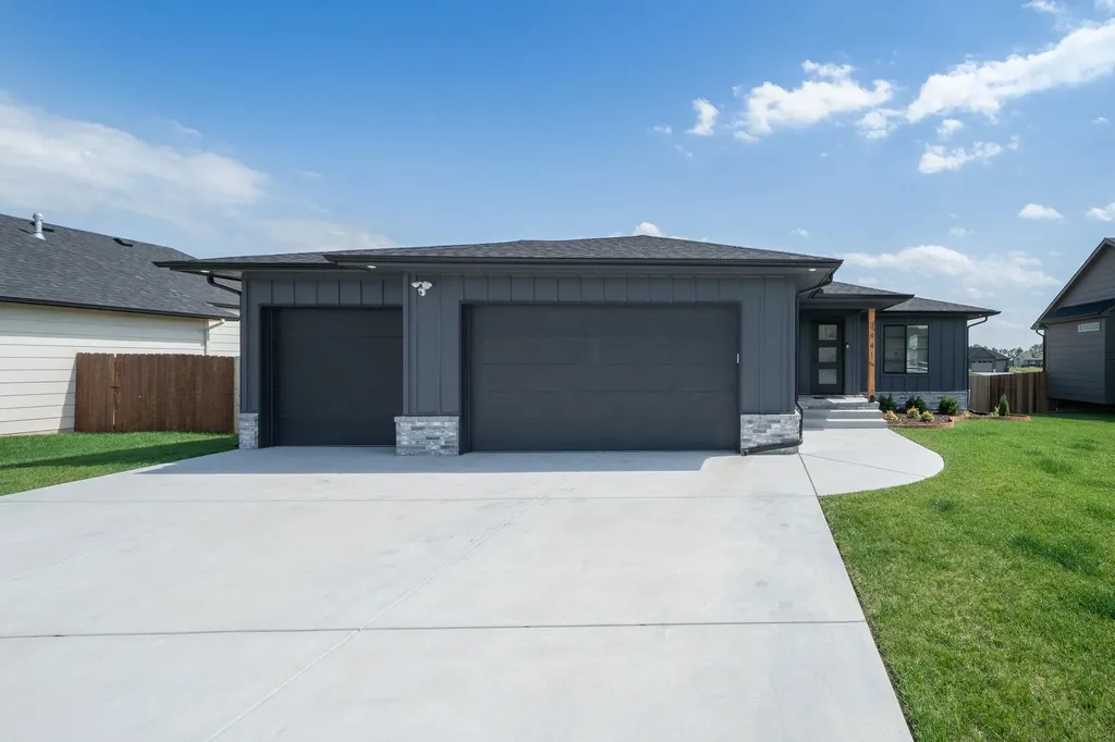 3441 S Linden Court Wichita KS 67210