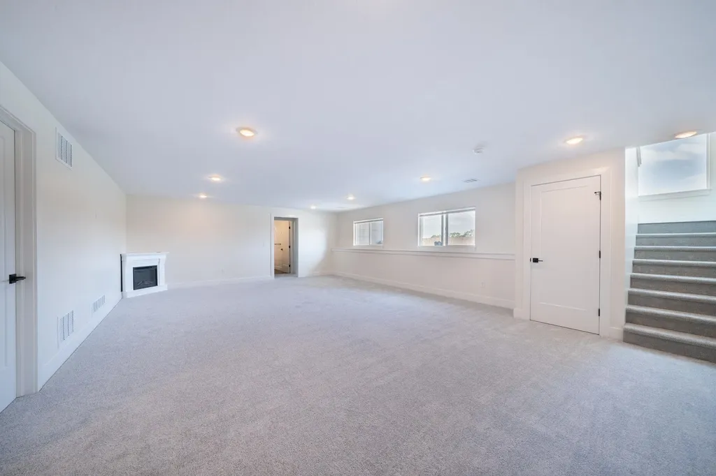 3441 S Linden Court Wichita KS 67210