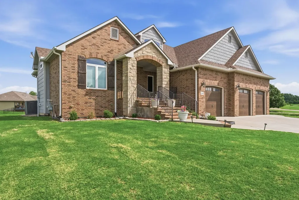 1819 W Edgewood Drive Wellington KS 67152-4724