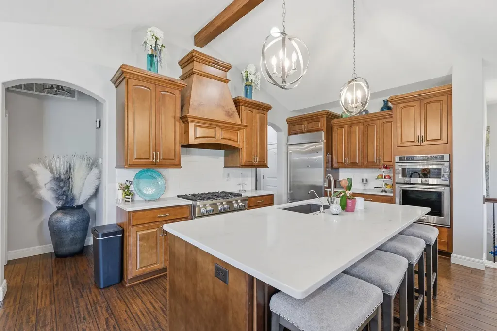 1819 W Edgewood Drive Wellington KS 67152-4724