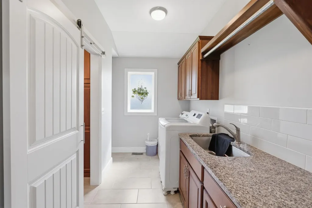 1819 W Edgewood Drive Wellington KS 67152-4724