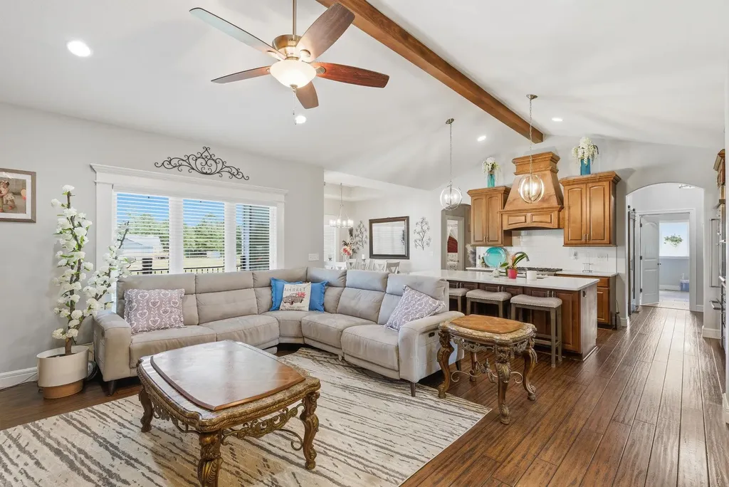 1819 W Edgewood Drive Wellington KS 67152-4724