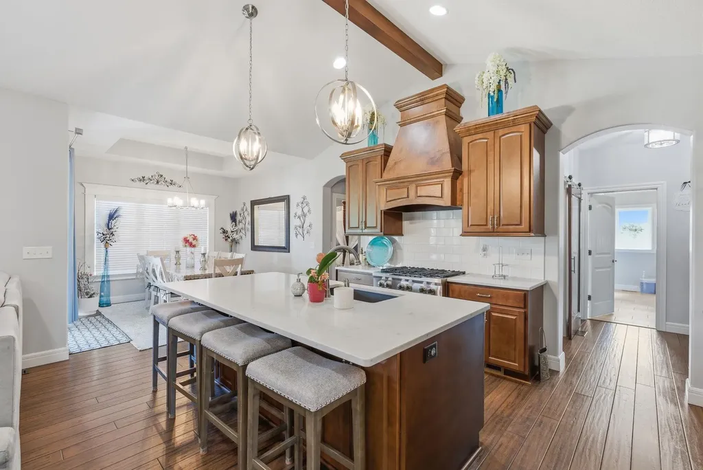 1819 W Edgewood Drive Wellington KS 67152-4724