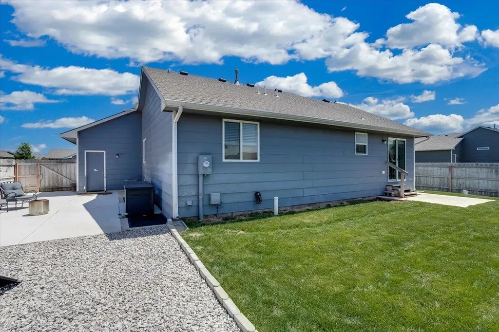 1629 N Thoroughbred Street Wichita KS 67235