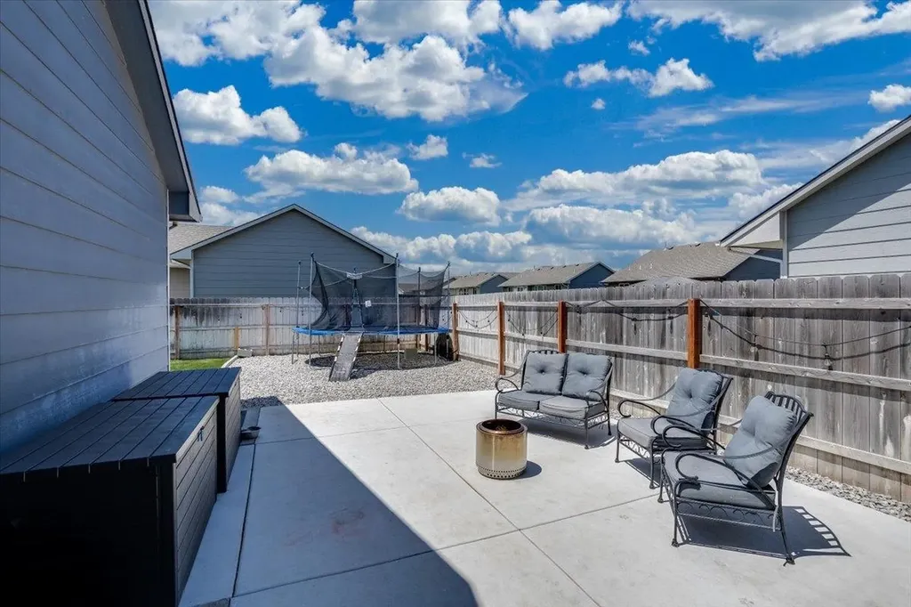1629 N Thoroughbred Street Wichita KS 67235