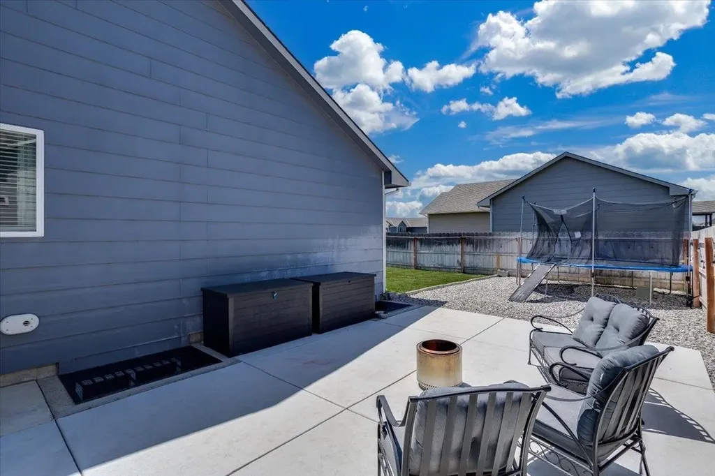 1629 N Thoroughbred Street Wichita KS 67235