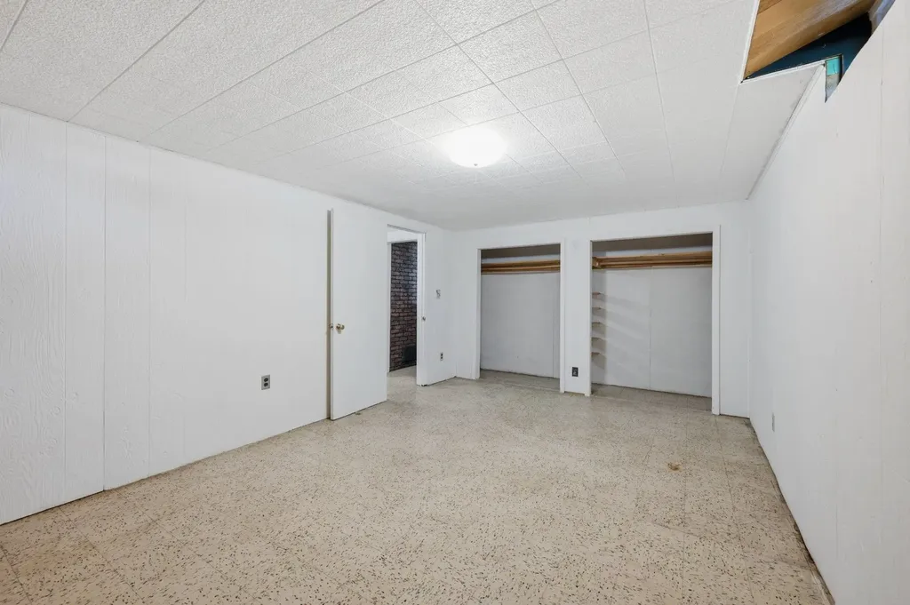 2528 S Exchange Place Wichita KS 67217