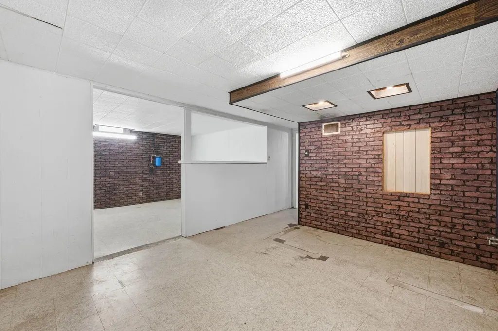 2528 S Exchange Place Wichita KS 67217