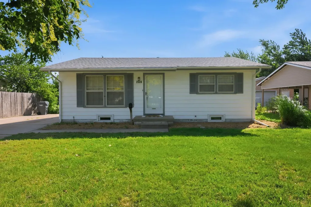 2528 S Exchange Place Wichita KS 67217