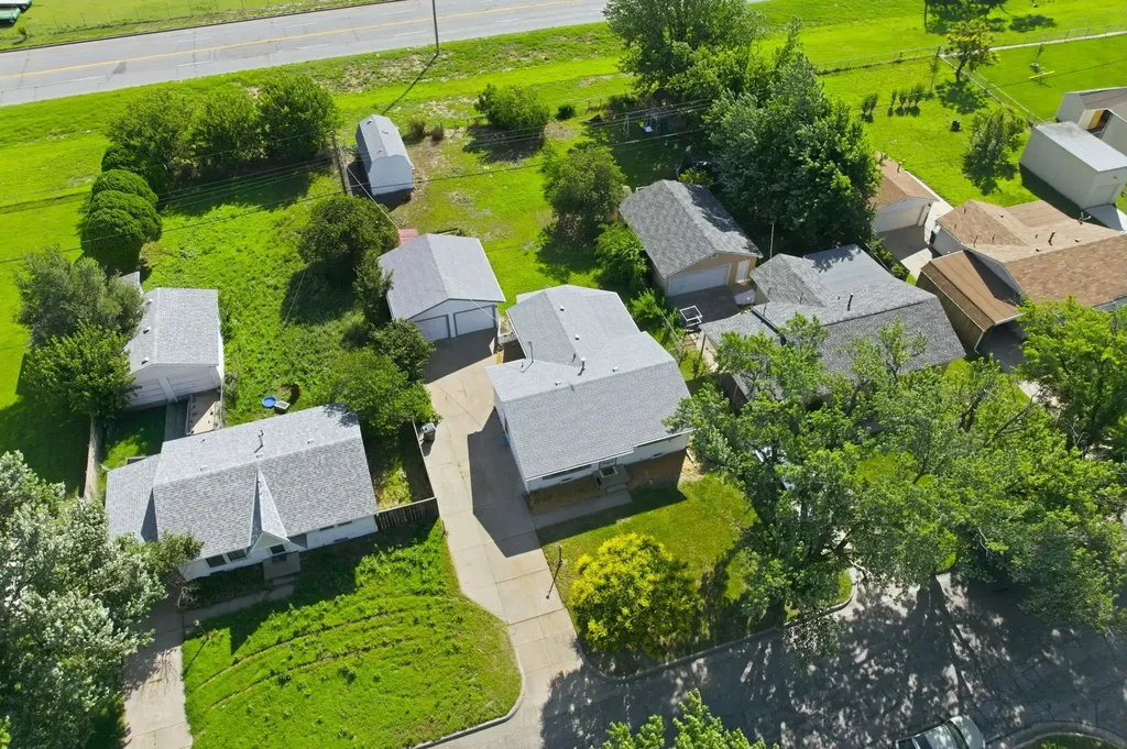 2528 S Exchange Place Wichita KS 67217