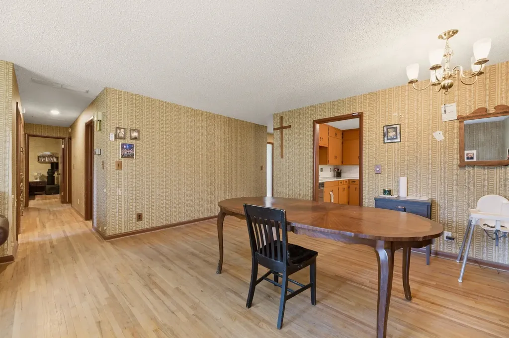2705 S Martinson Avenue Wichita KS 67217