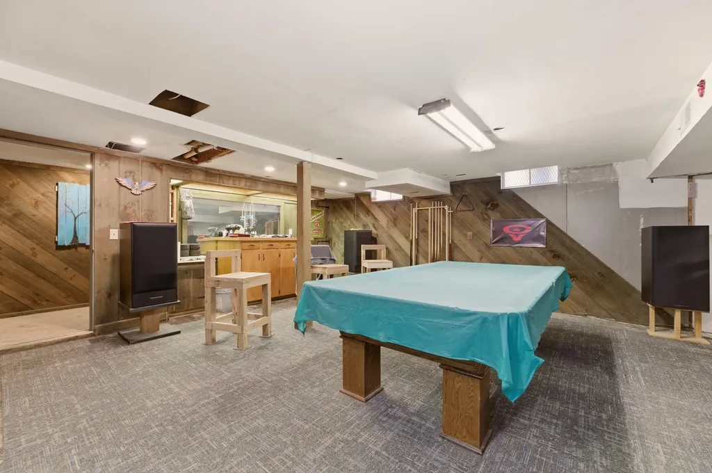 2705 S Martinson Avenue Wichita KS 67217