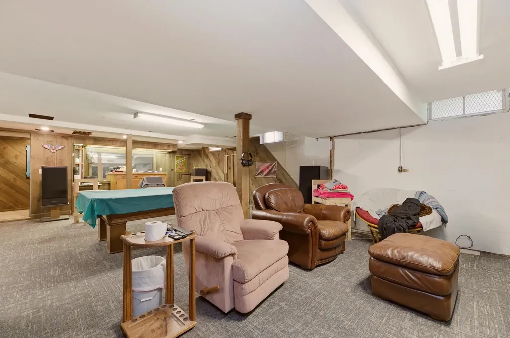 2705 S Martinson Avenue Wichita KS 67217