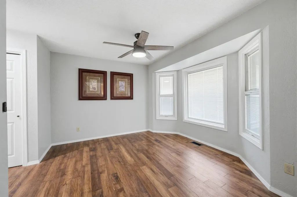 1609 N Cardington Wichita KS 67212