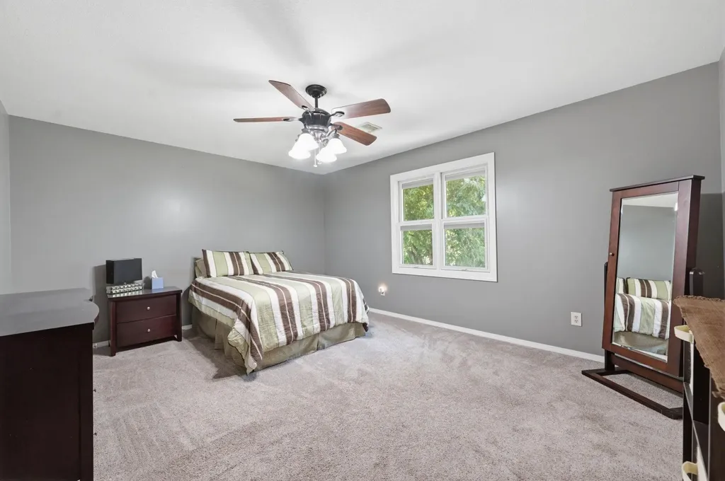 1609 N Cardington Wichita KS 67212