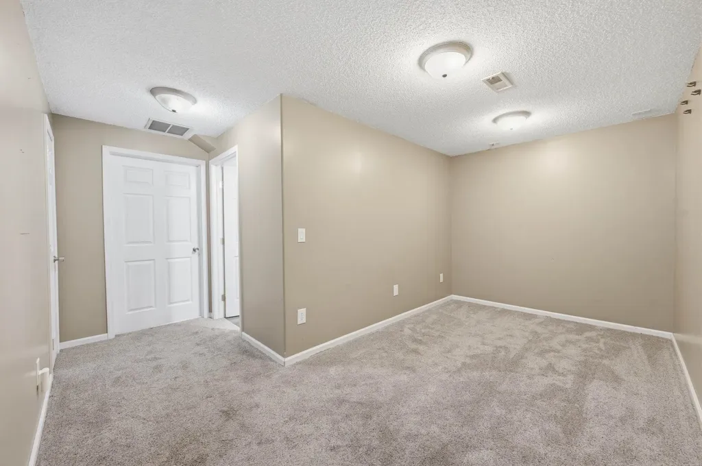 1609 N Cardington Wichita KS 67212