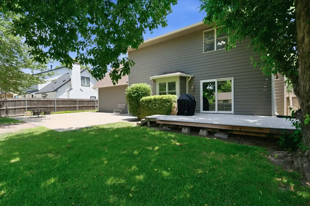 1609 N Cardington Wichita KS 67212