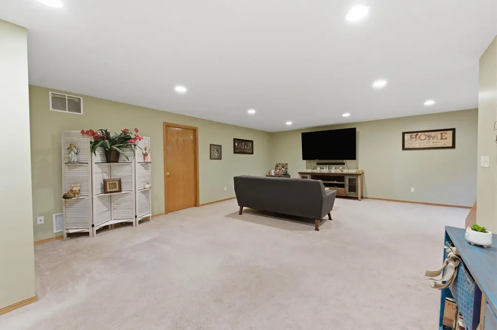 9437 W Ryan Street Wichita KS 67205