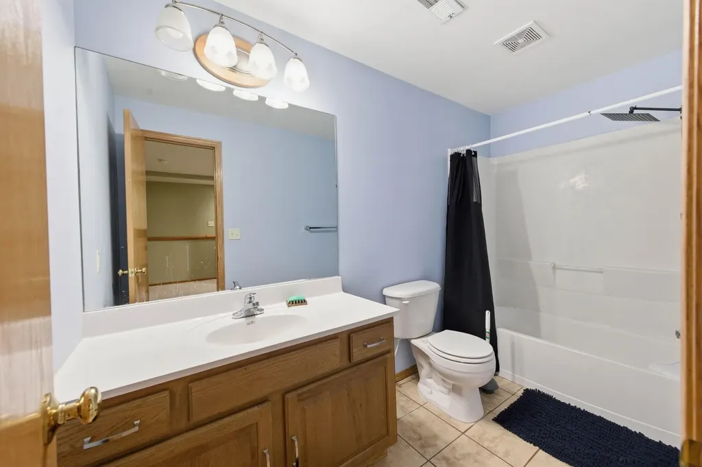 9437 W Ryan Street Wichita KS 67205