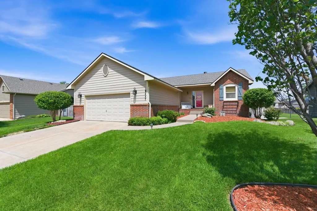 9437 W Ryan Street Wichita KS 67205