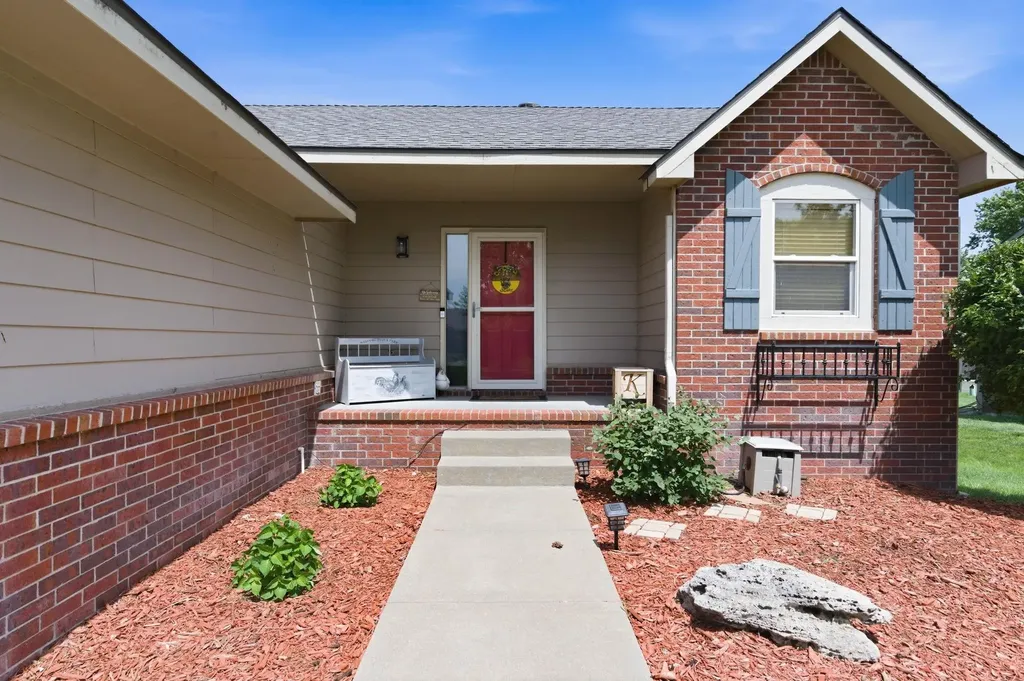 9437 W Ryan Street Wichita KS 67205
