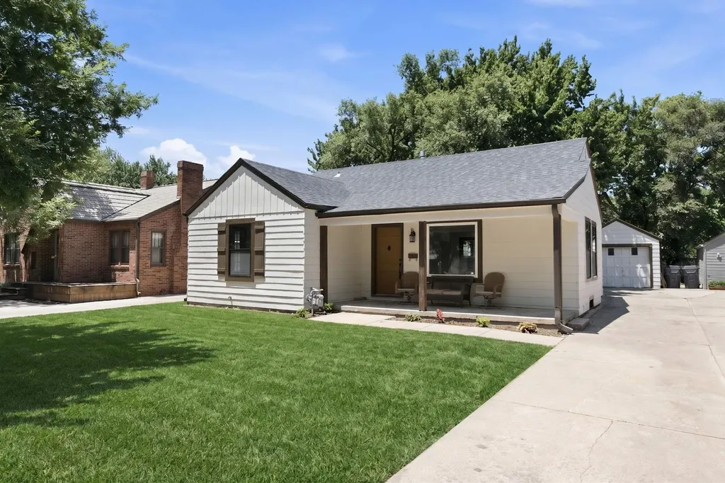1517 N Coolidge Avenue Wichita KS 67203