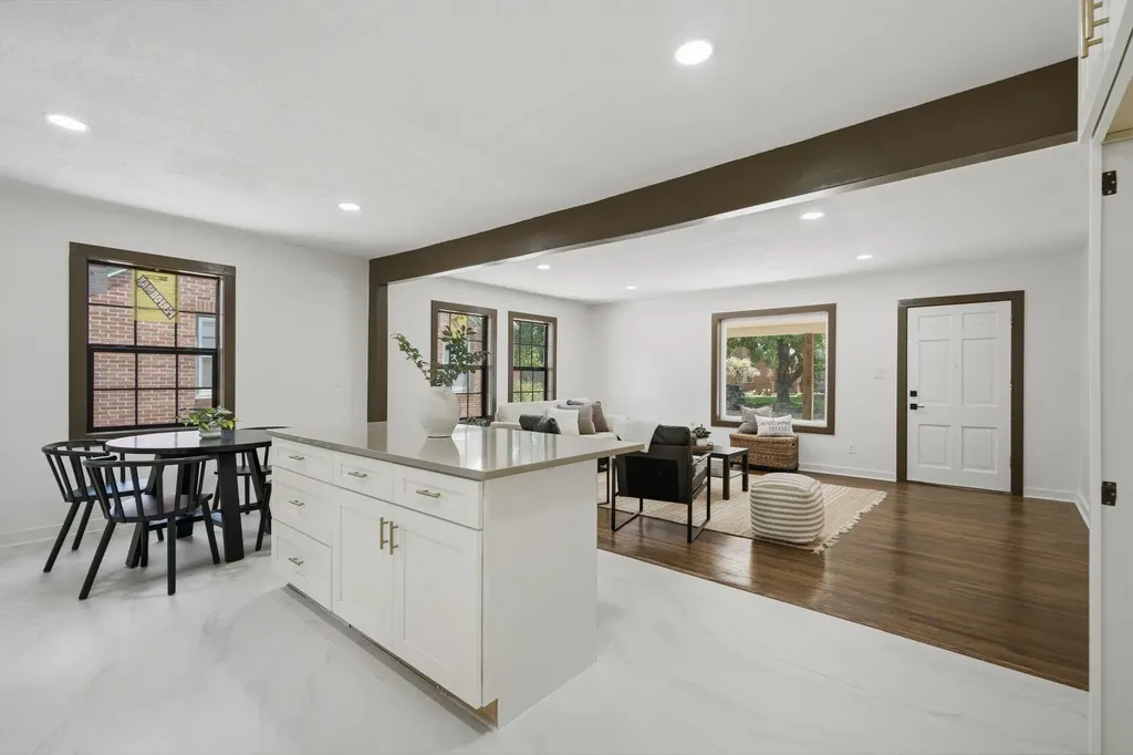 1517 N Coolidge Avenue Wichita KS 67203