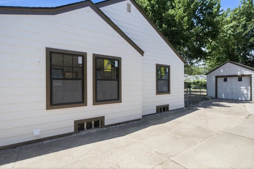 1517 N Coolidge Avenue Wichita KS 67203