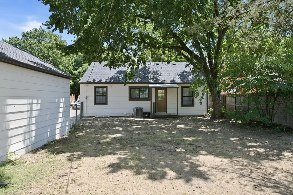 1517 N Coolidge Avenue Wichita KS 67203