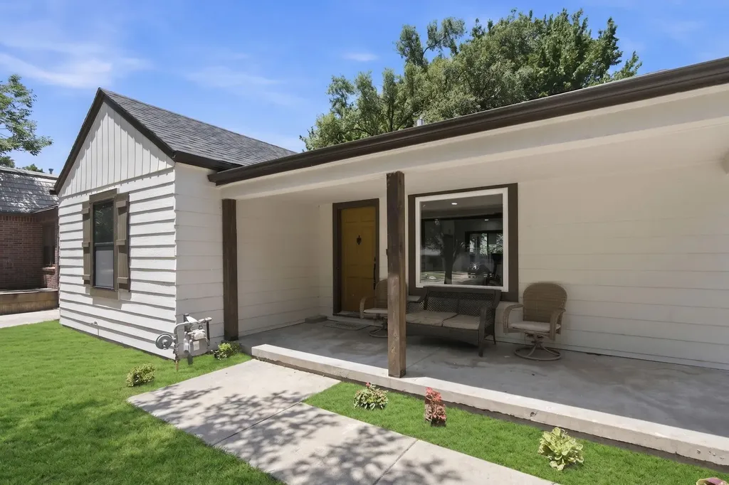 1517 N Coolidge Avenue Wichita KS 67203