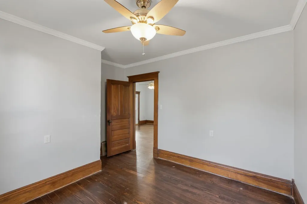 110 E Main Street Haven KS 67543