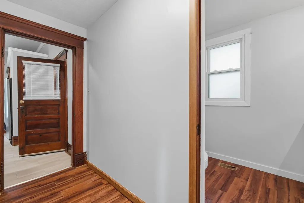 110 E Main Street Haven KS 67543