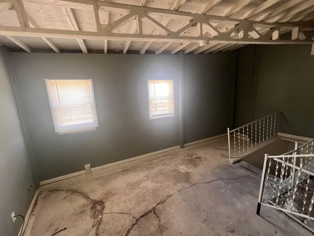 615 N Custer Wichita KS 67203