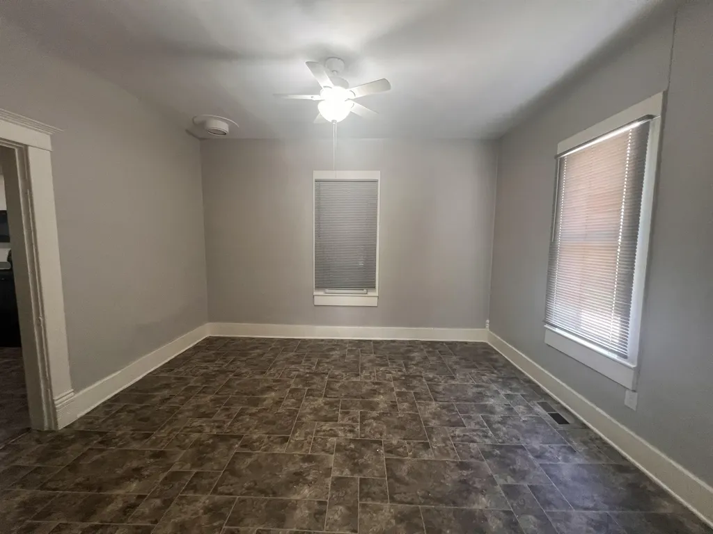 615 N Custer Wichita KS 67203