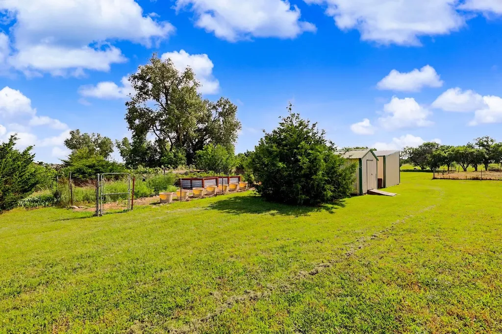 9190 SE Turkey Creek Road Leon KS 67074