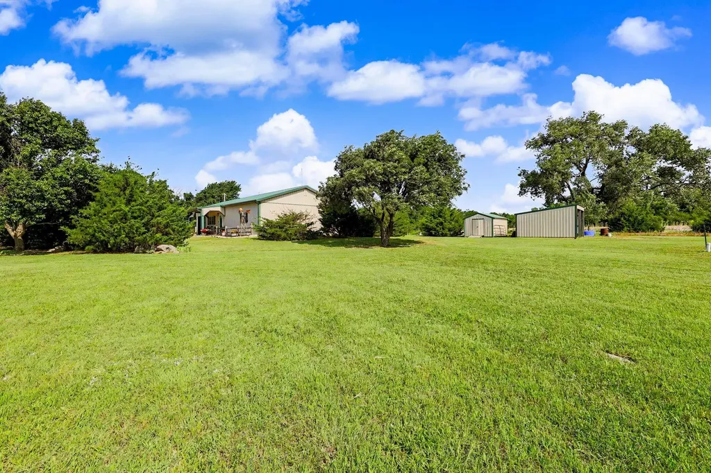 9190 SE Turkey Creek Road Leon KS 67074
